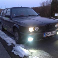 BMW 325i 24v touring{SOLGT}