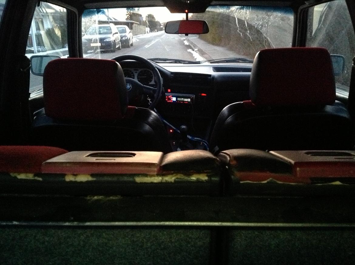 BMW 325i 24v touring{SOLGT} billede 9