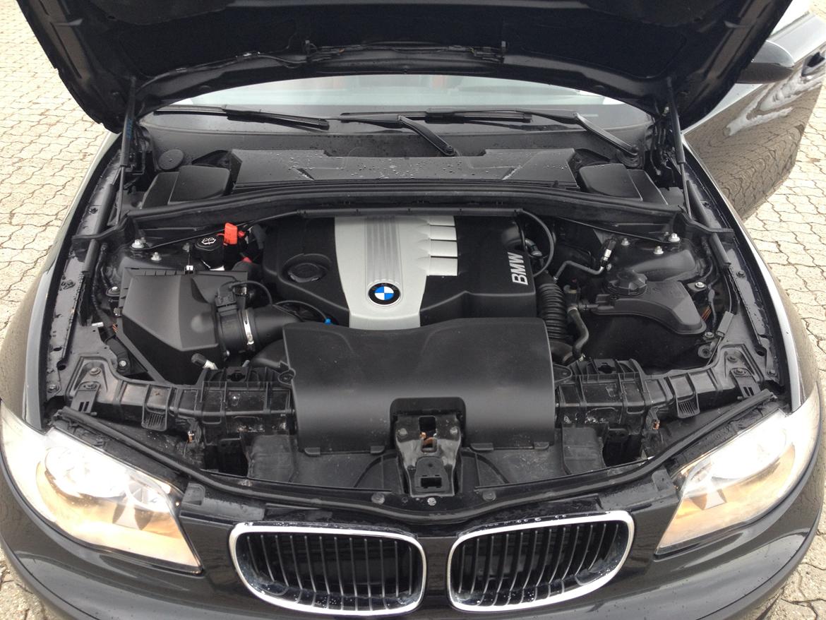 BMW 118d  Advantage E81   (SOLGT) - 2,0L med 143 hk standard
 billede 3