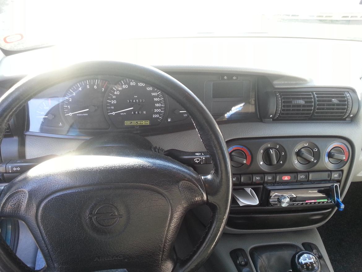 Opel Omega B GL billede 12