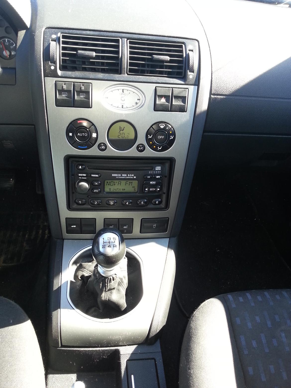 Ford Mondeo Solgt billede 14