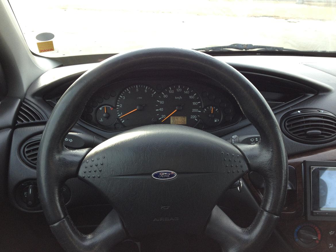 Ford Focus Ghia billede 10