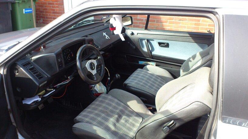 VW Scirocco 1,8i GTX mkII - Som den ser ud lige pt foran i bilen. billede 4