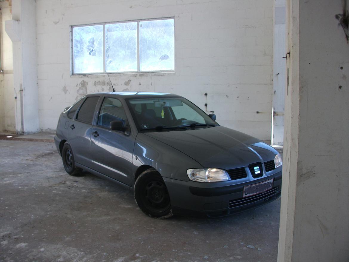 Seat Cordoba 1,9 TDI [Tidl. bil] billede 13