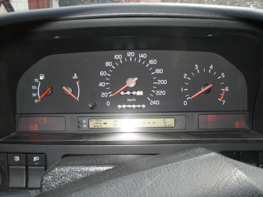 Volvo 850 GLE STC - Speedometeret blev skiftet ved 288.000km hos volvo pga defekt trip tæller alt er skrevet i service bog. billede 8