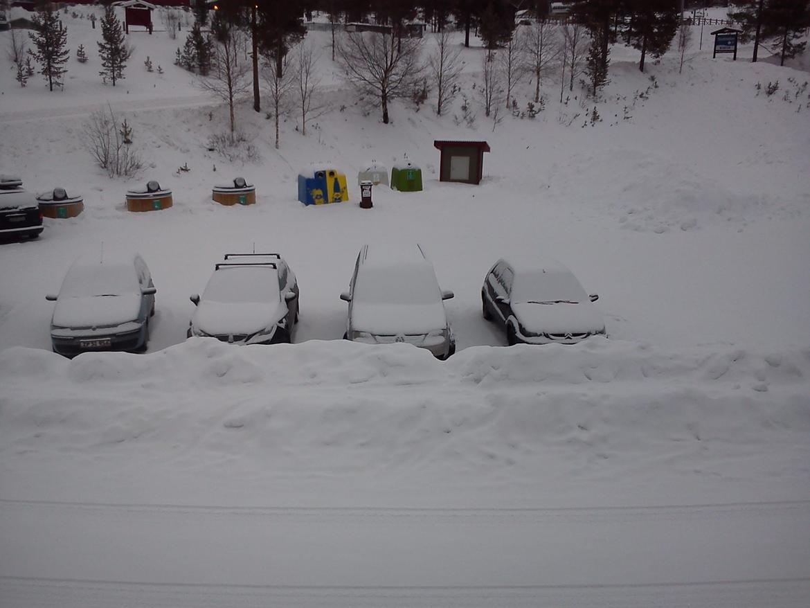 Citroën Saxo 1,6 vts 8v Sport. - Ski ferie sverige :) saxoen kan køre alle steder :)  billede 10