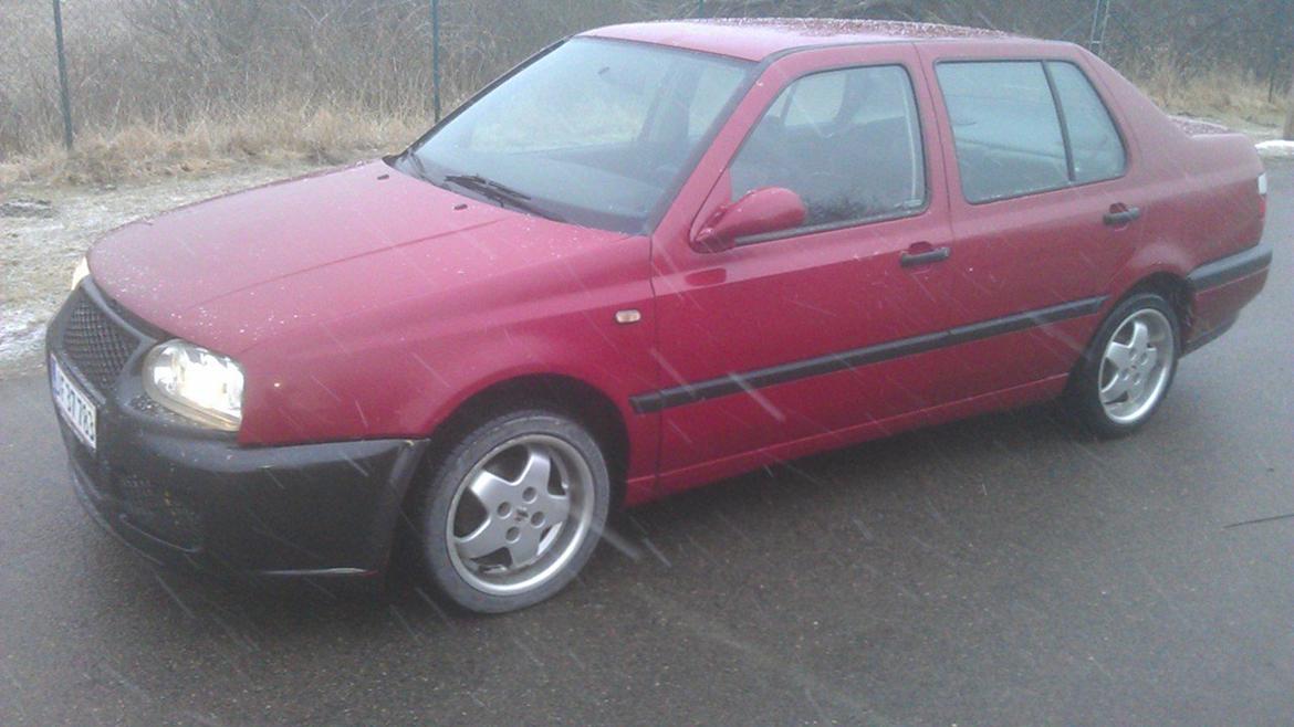 VW Vento Solgt! billede 7