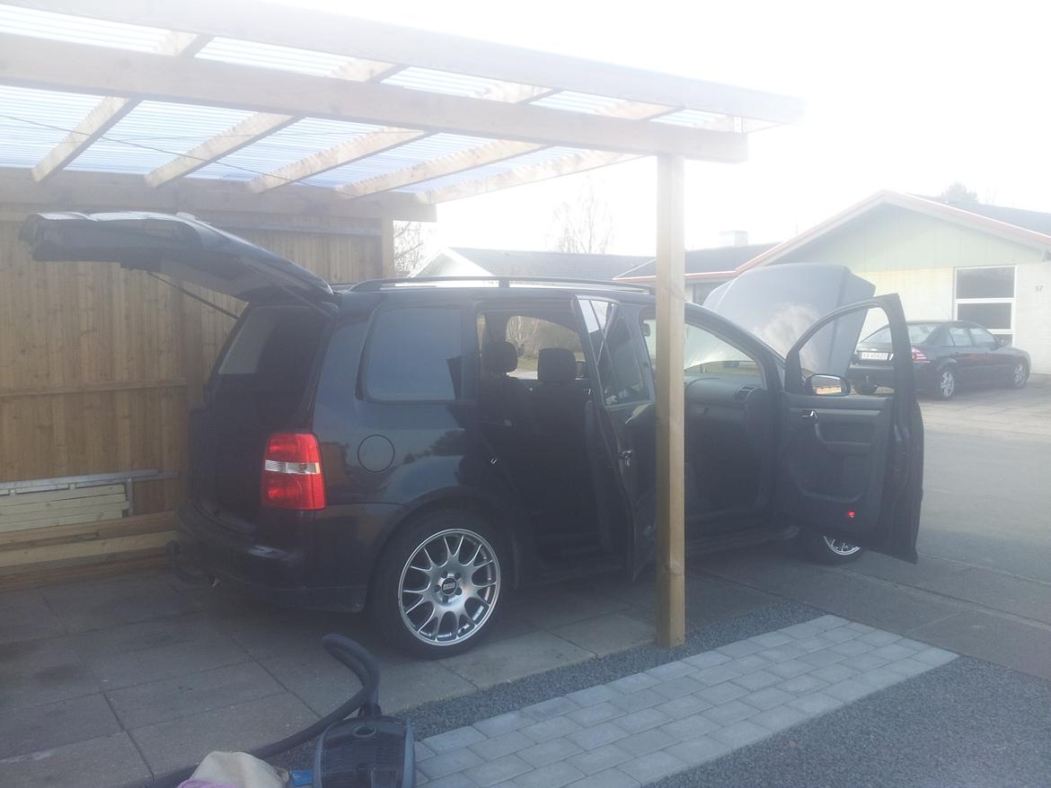 VW Touran 2.0 TDI billede 2