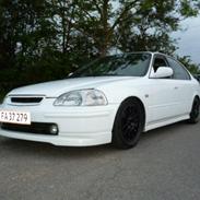 Honda civic 1.5 vtec