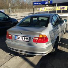 BMW 318i aut.