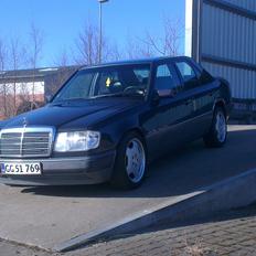 Mercedes Benz w124 300td