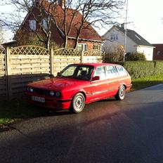 BMW E30 324td touring