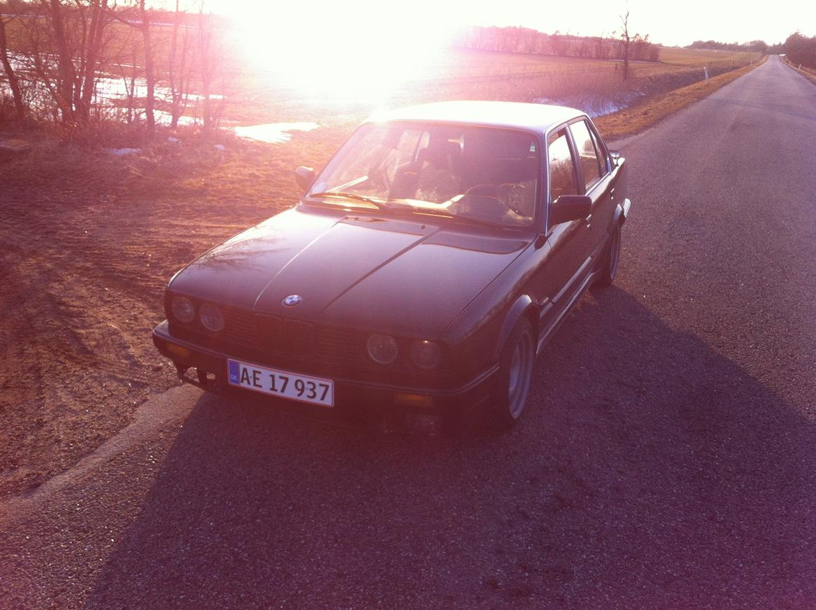 BMW E30 320i billede 4