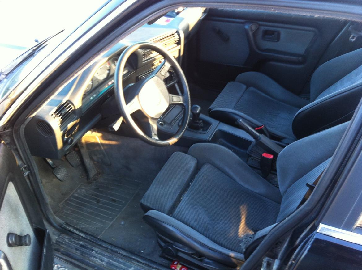 BMW E30 320i billede 6