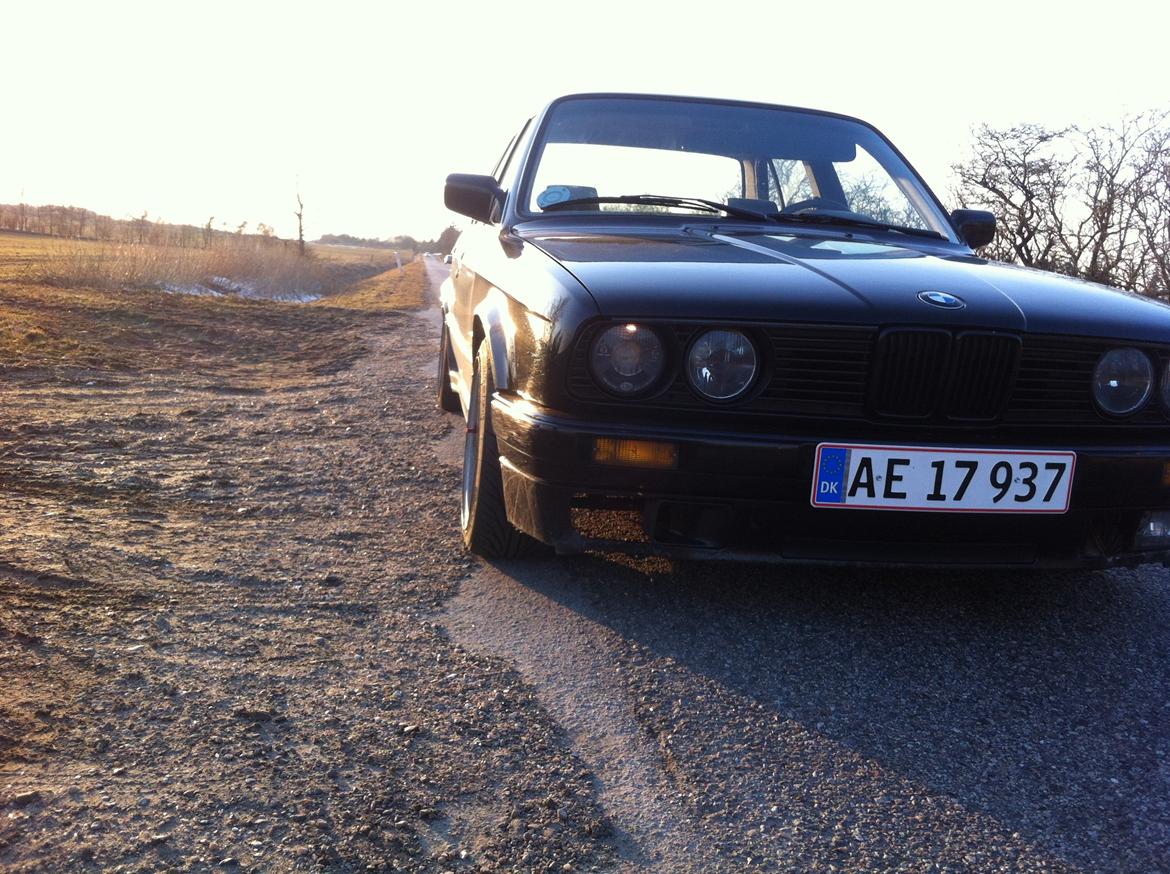 BMW E30 320i billede 7