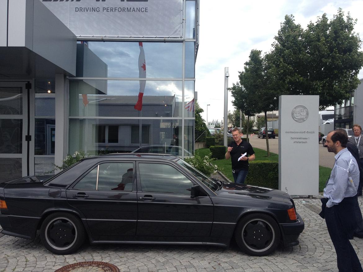 Mercedes Benz 190E 3.2 AMG - På AMG fabrikken i Affalterbach, Tyskland juli 2012 billede 10