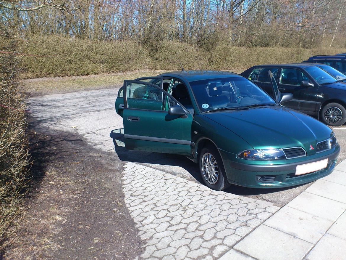 Mitsubishi Carisma 1.9 Di-D HP Sport billede 2