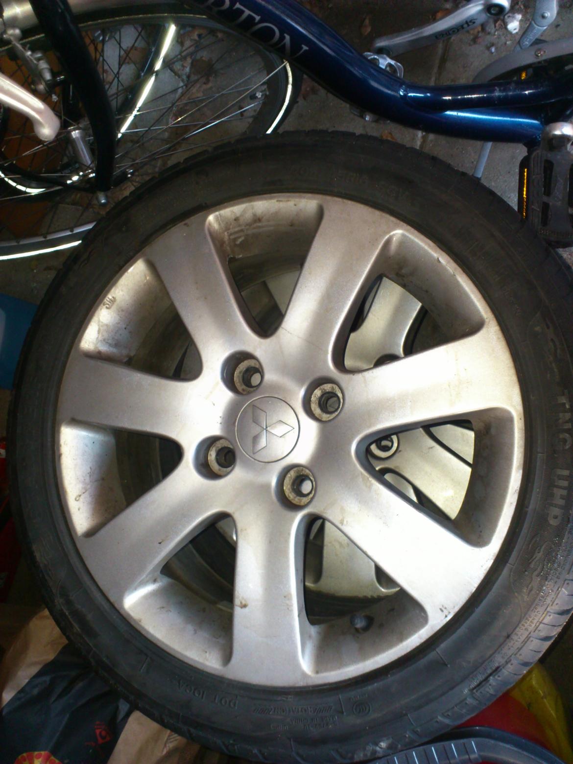 Mitsubishi Carisma 1.9 Di-D HP Sport - De 16" alu sommerhjul billede 17