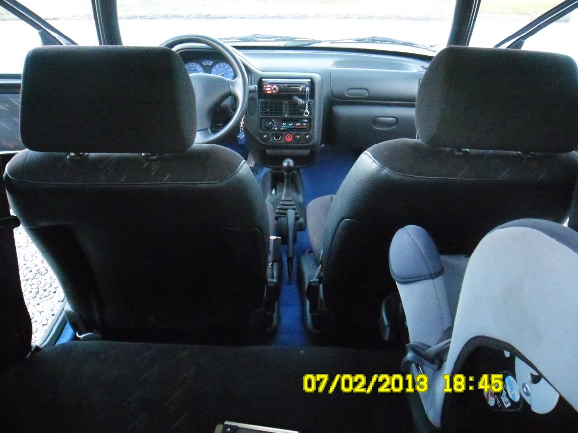 Peugeot 106 rally. totalskadet billede 5