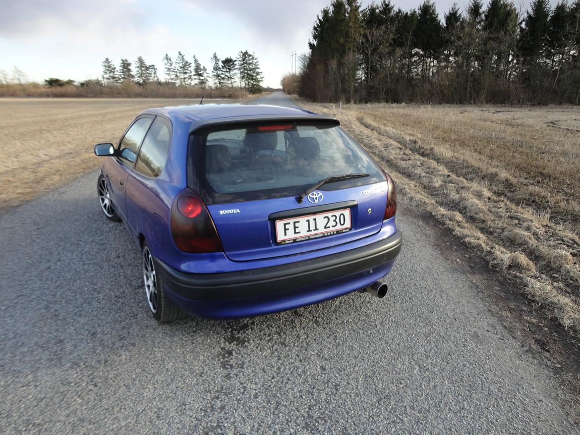 Toyota Corolla E11 billede 2