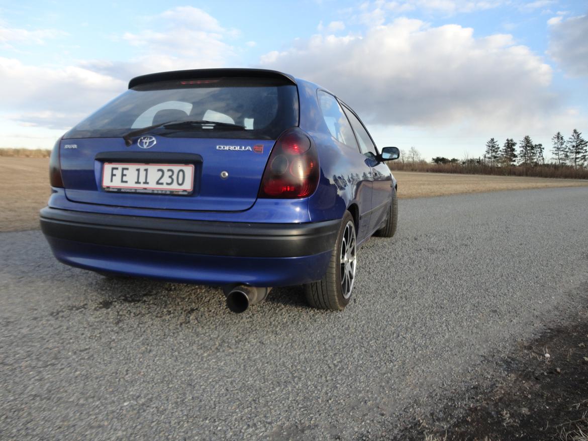 Toyota Corolla E11 billede 7