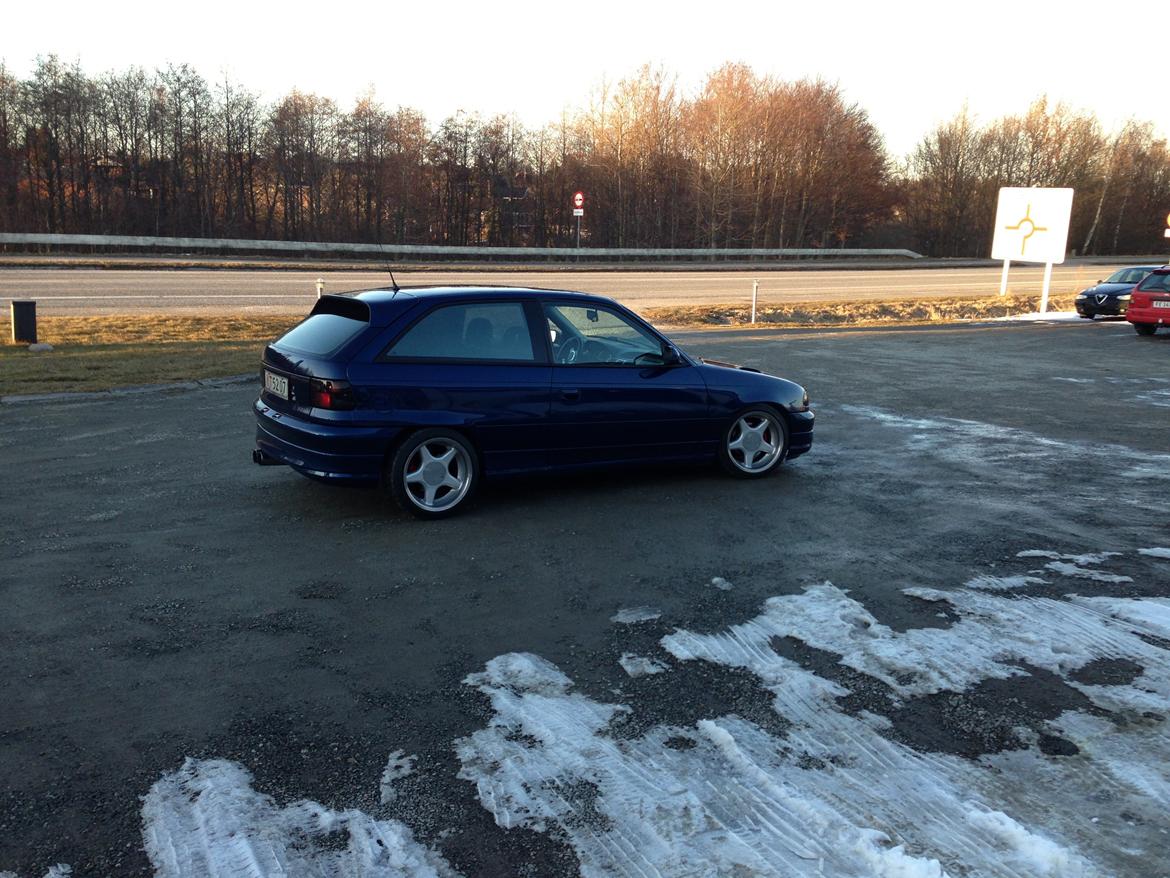 Opel Astra GSI 16v billede 3