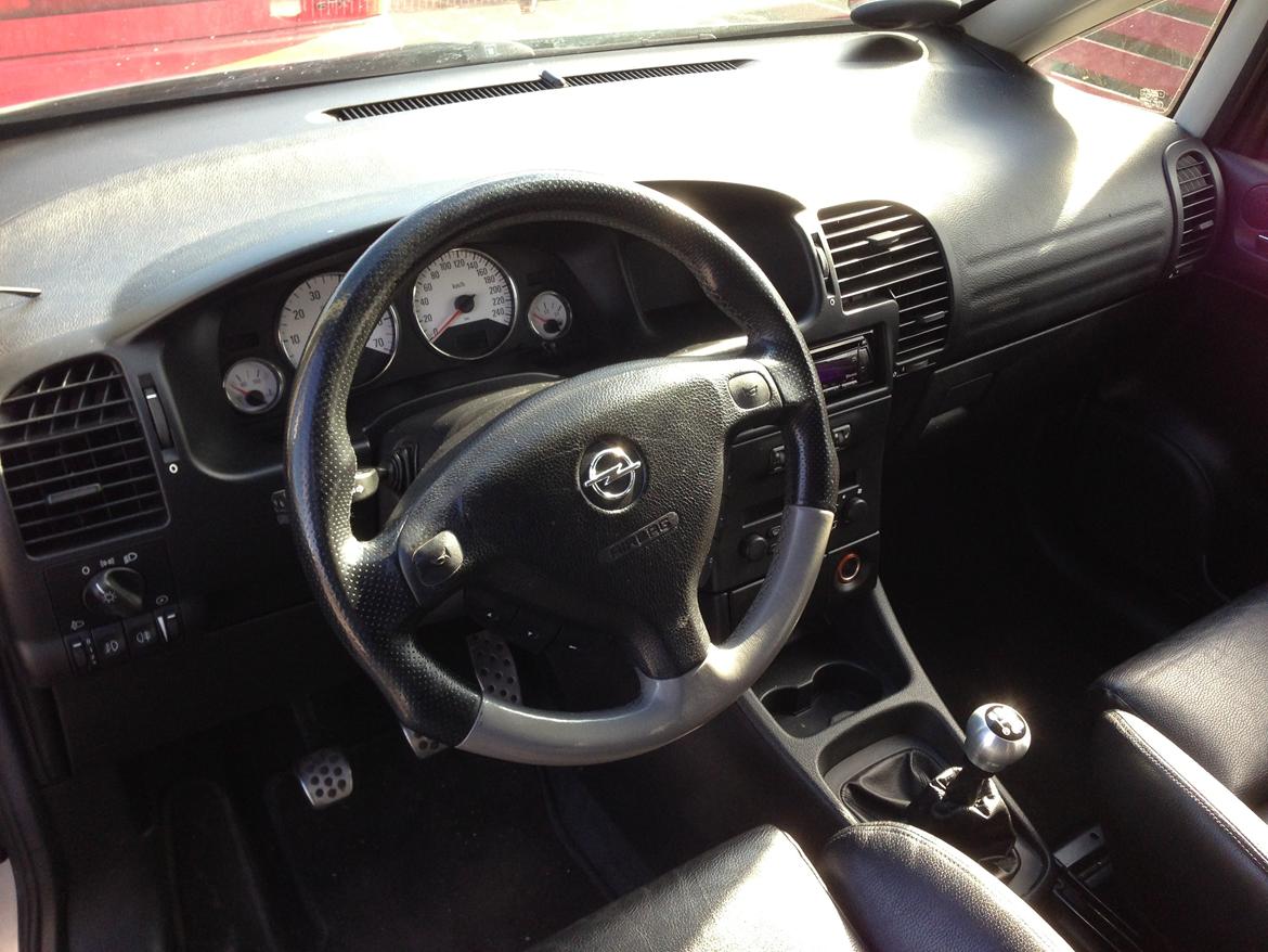Opel Zafira OPC 2.0 Turbo billede 16