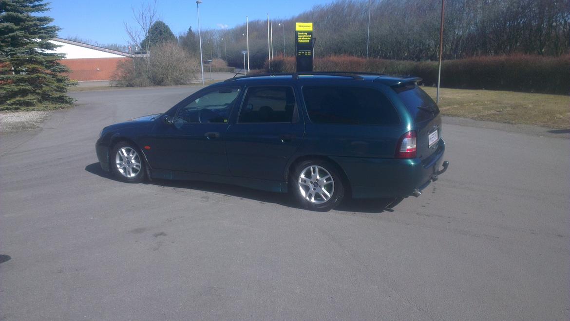 Ford mondeo billede 2