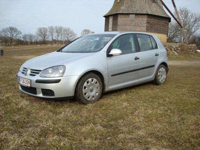 VW Golf V 1,6 FSI billede 1
