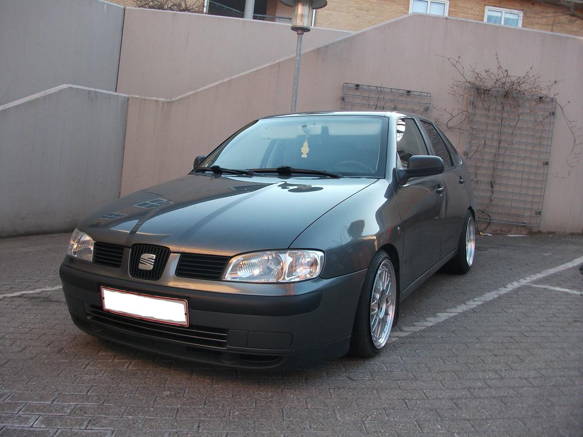 Seat Cordoba 1,9 TDI [Tidl. bil] billede 2