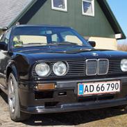 BMW E30 320i 2d