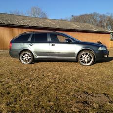 Skoda Octavia 2.0 TDI Elegance Plus Combi