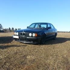 BMW E34 520i