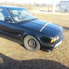 BMW E34 520i
