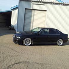 BMW E39 520i - solgt