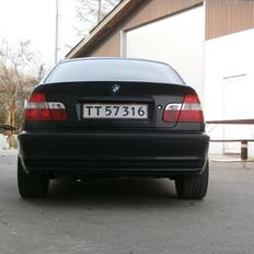 BMW 323i e46