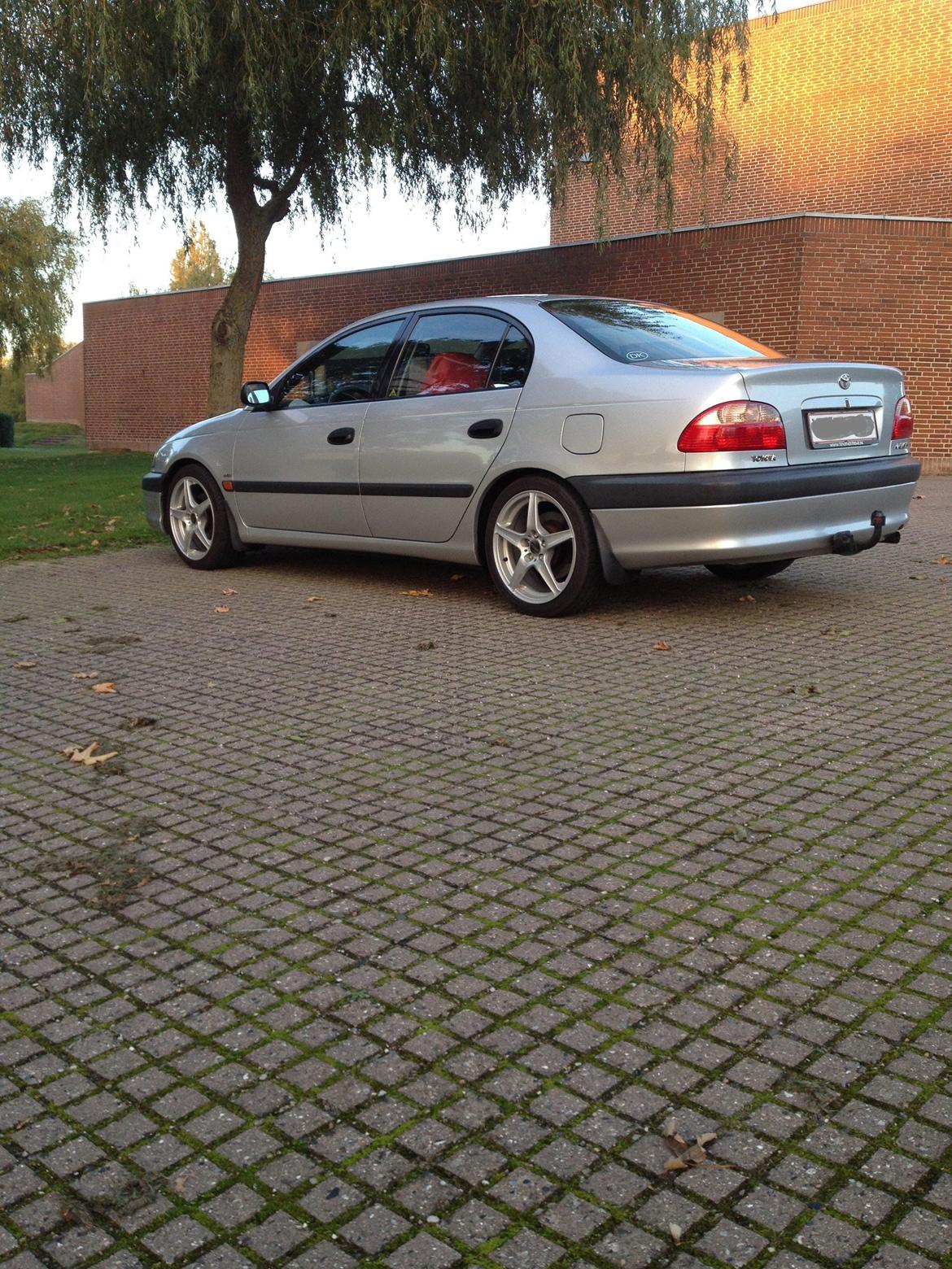 Toyota Avensis billede 10