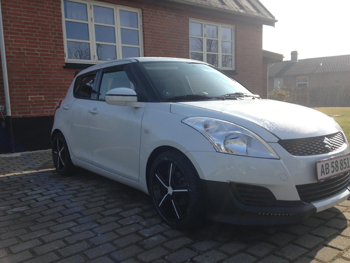 Suzuki SWIFT billede 8