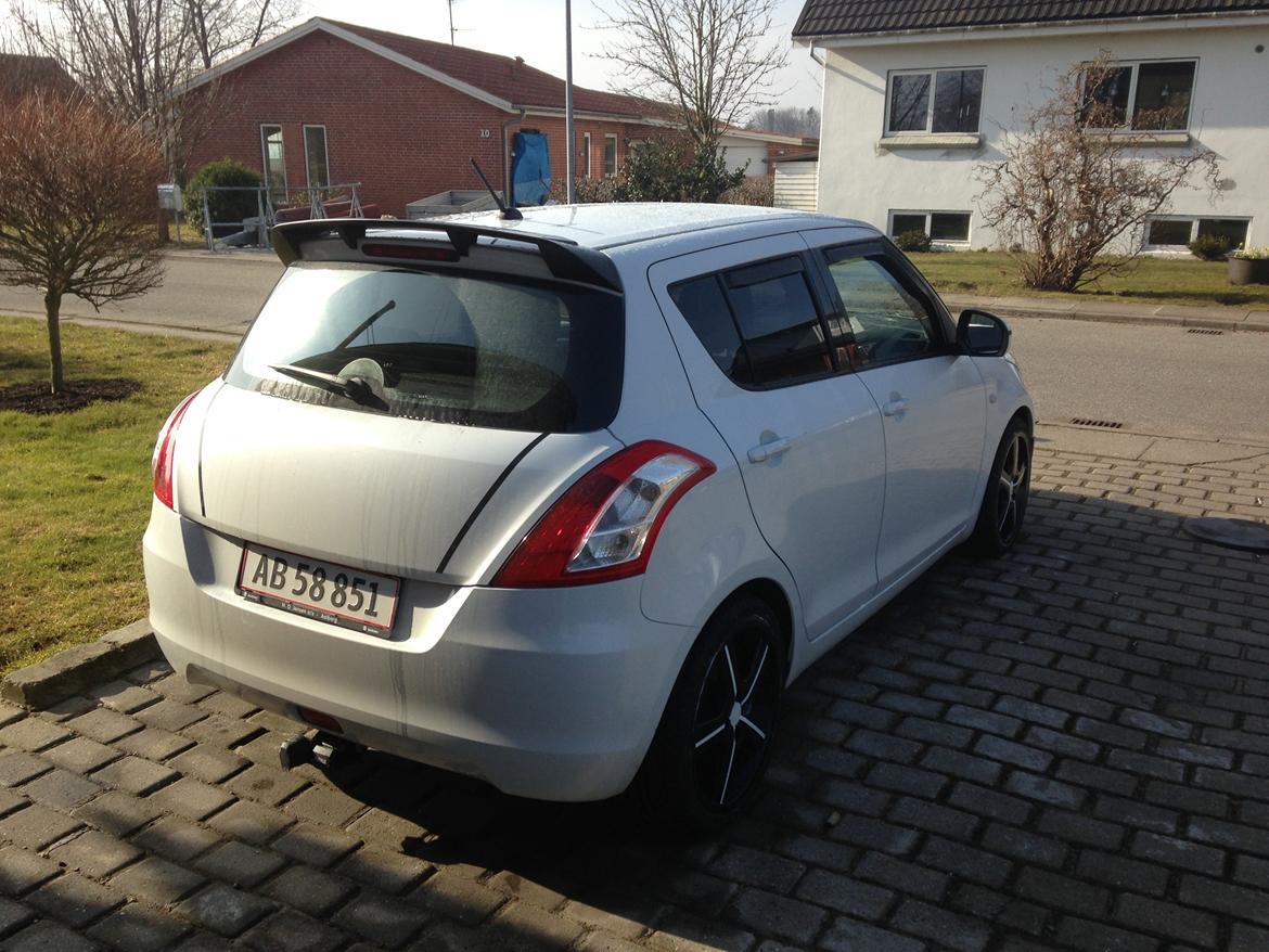 Suzuki SWIFT billede 10
