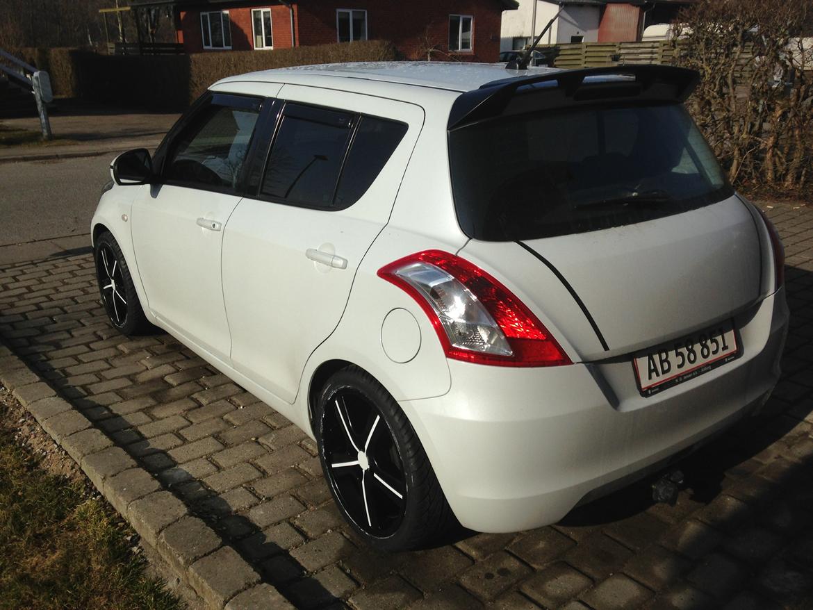 Suzuki SWIFT billede 12