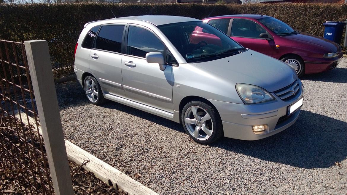 Suzuki Liana 1,6 billede 1