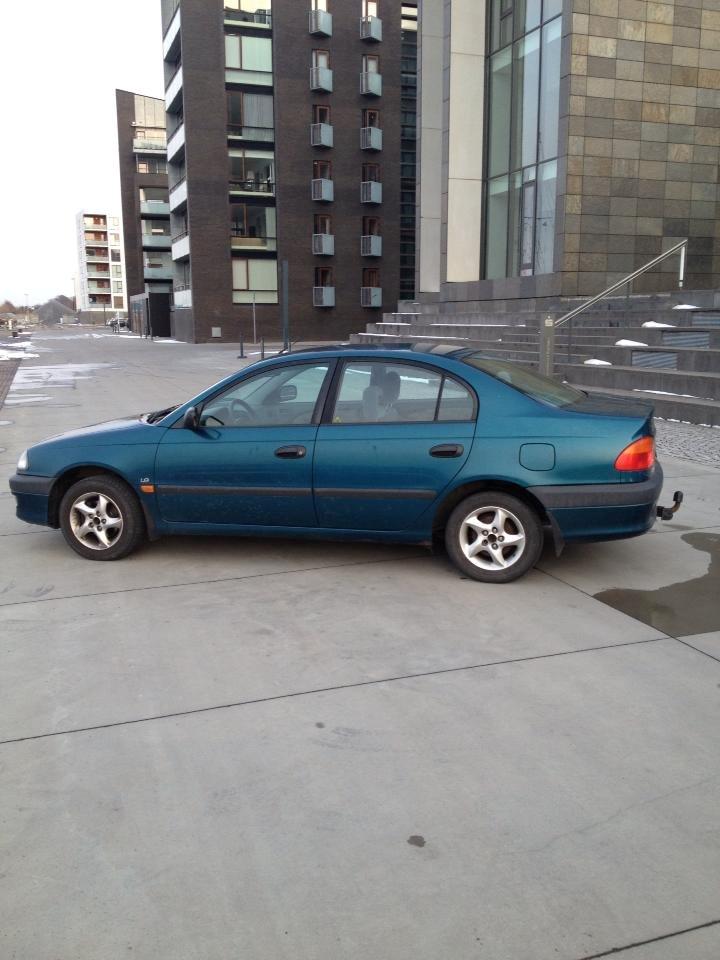 Toyota Avensis 1,8 Terra billede 5