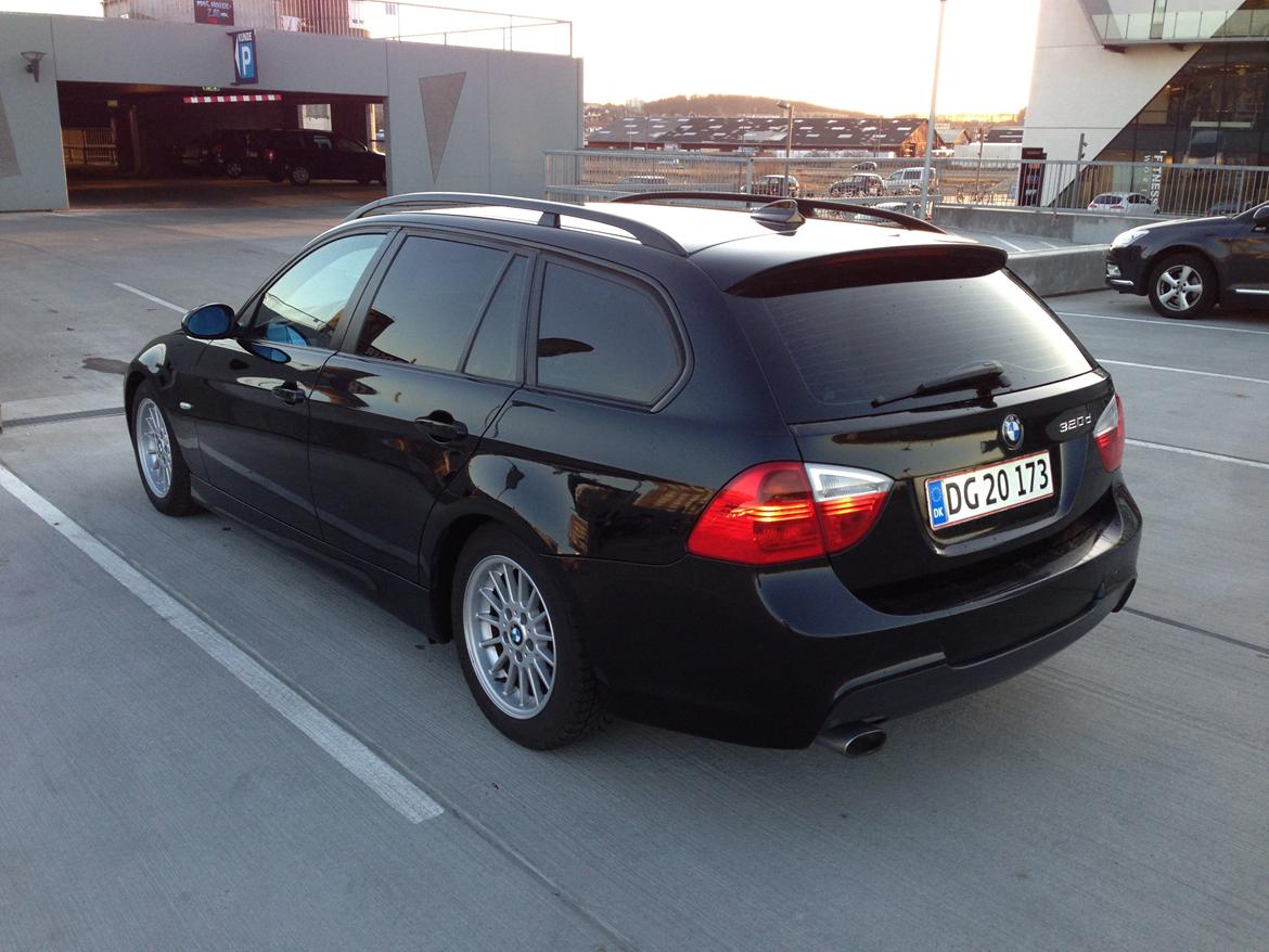 BMW 320d Touring E91 M-Sport billede 2