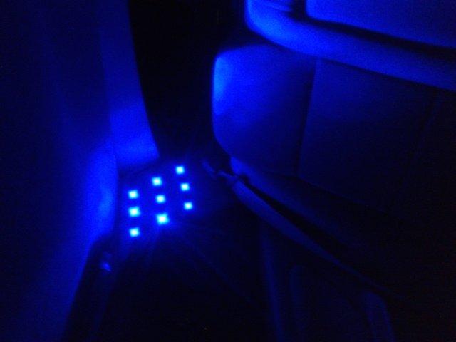 Mitsubishi Lancer glxi * købt igen * - Igen tivoli gejl bagi, der osse kun tænder når dørene blir åbnet  billede 2