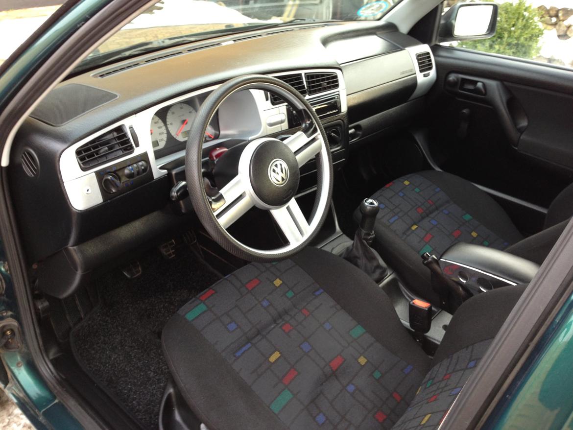 VW Golf 1.9 TDI 90HK Variant billede 2