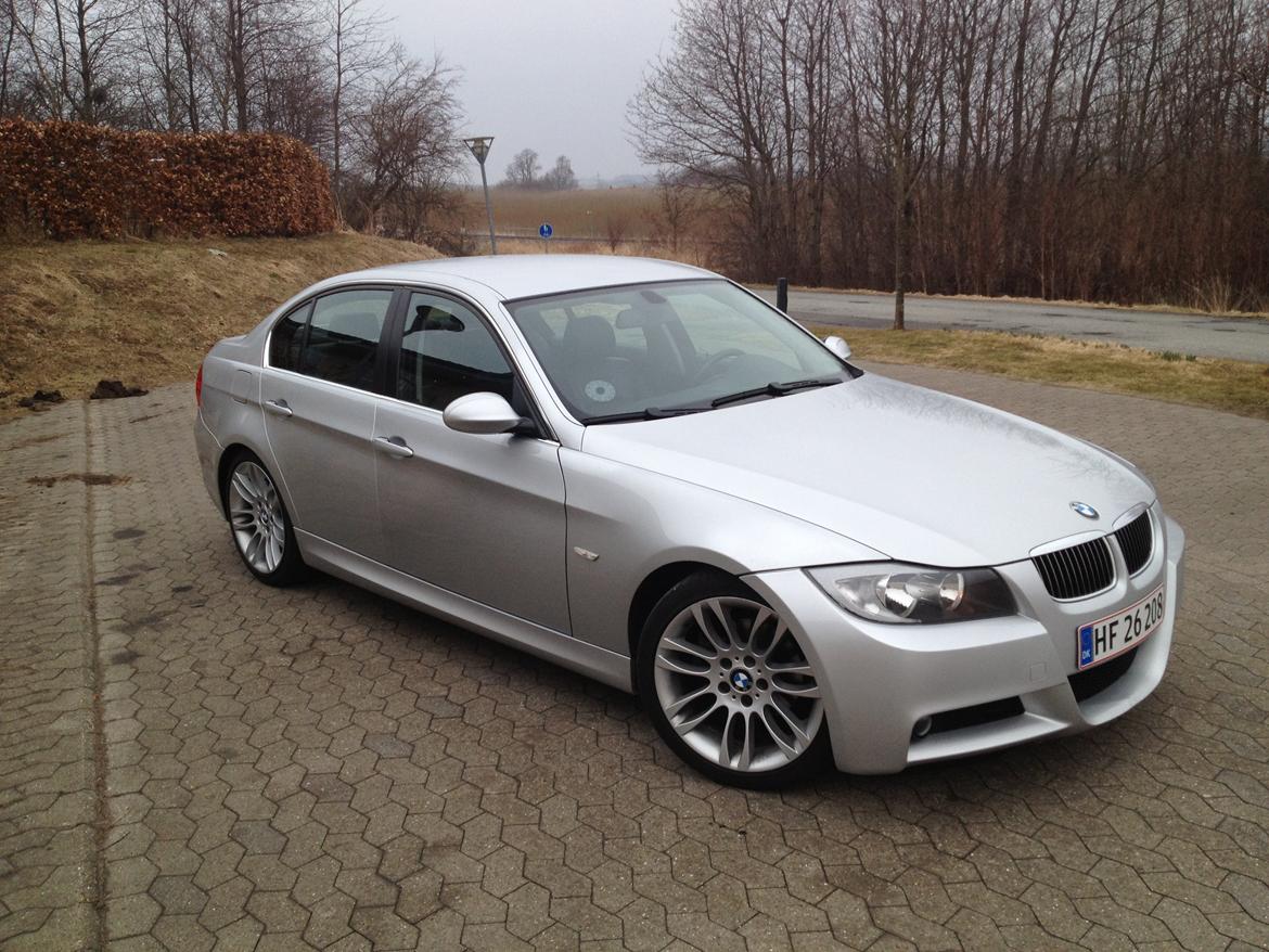 BMW 325I M Tech billede 2