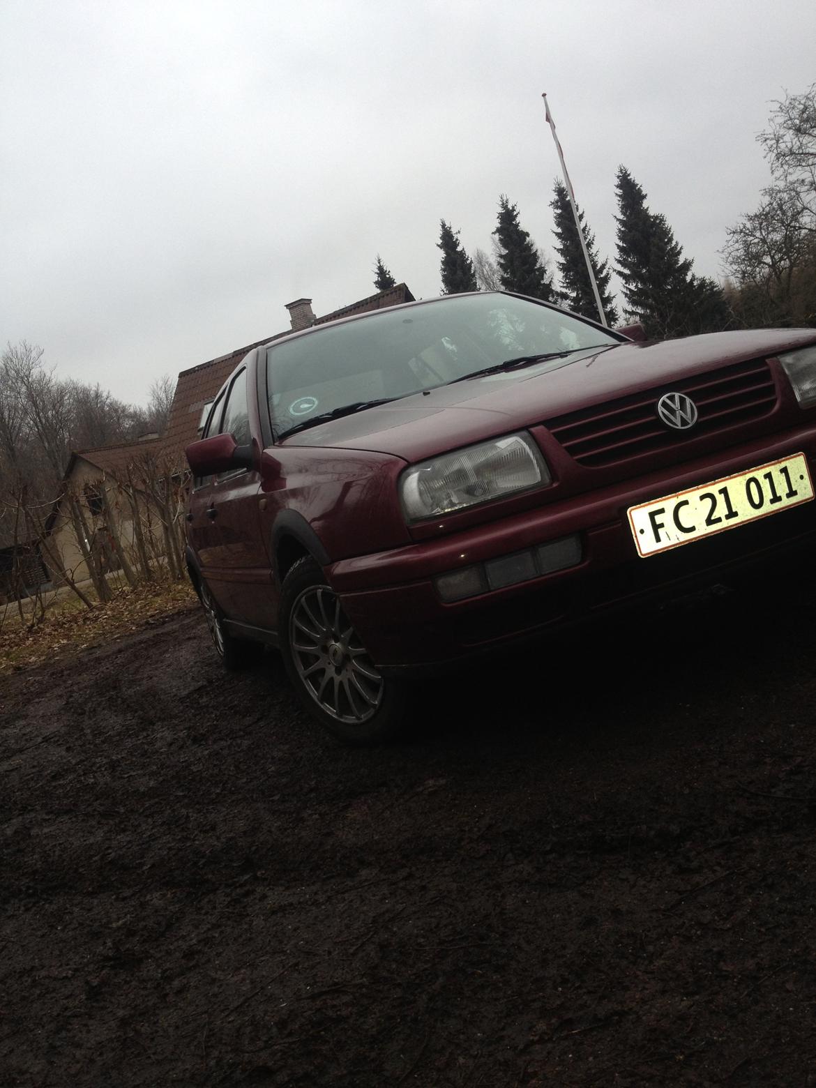 VW Vento 1,8 Glx Solgt billede 8