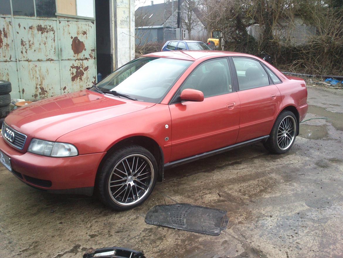 Audi A4 2,8 v6 sedan billede 1