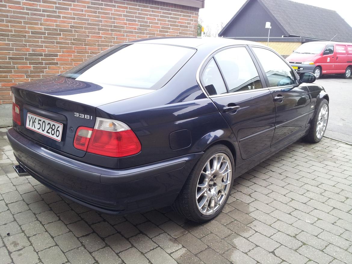 BMW 328i billede 9