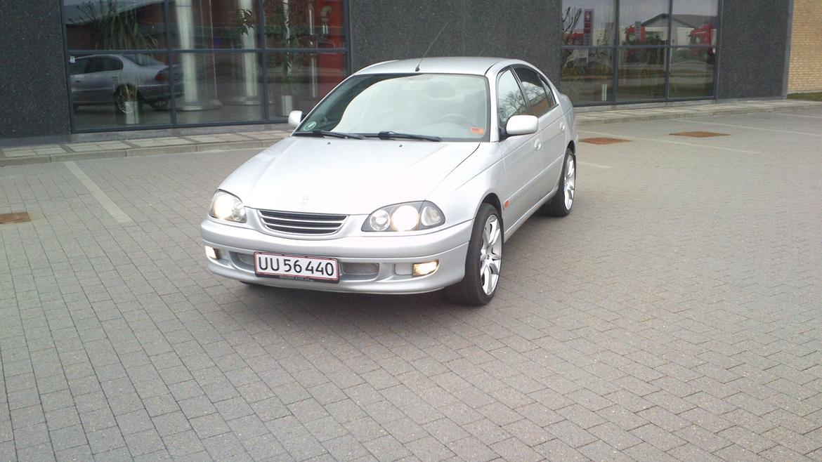 Toyota Avensis 1.8 Sol billede 9